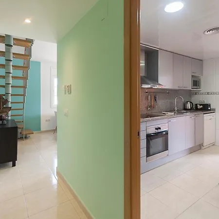Lets Holidays Bright Duplex With Pool 公寓