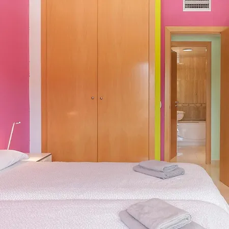 公寓 Lets Holidays Bright Duplex With Pool *