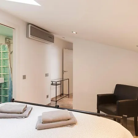 Lets Holidays Bright Duplex With Pool *